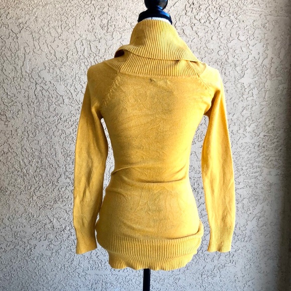 Lang Feng Fashion Graphic Sweater size Small - Picture 2 of 8